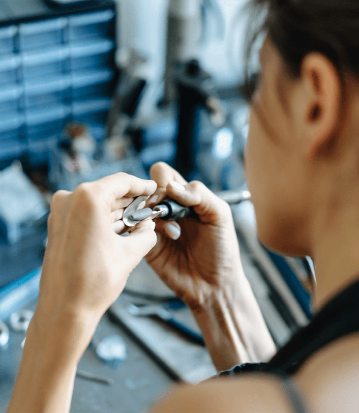 THE ART OF HANDCRAFTED JEWELRY